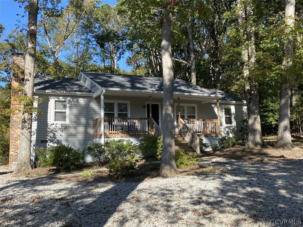 3856 River Rd W, Goochland, VA 23063 House Rental in Goochland, VA