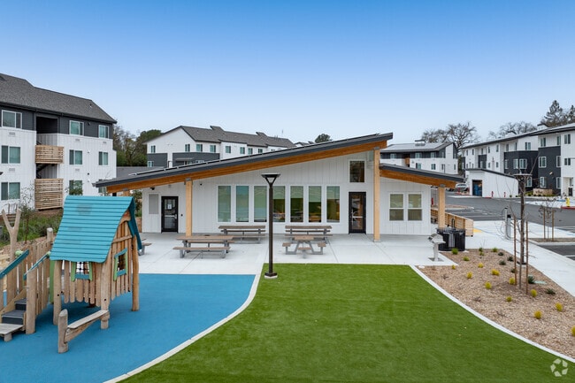 Clubhouse - Mohania Glen