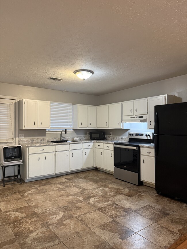 Foto del edificio - 11 Oak St