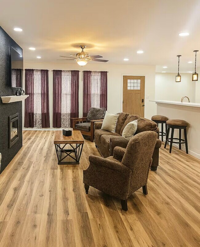 Building Photo - Calle Cadena