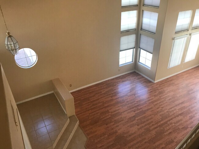 Building Photo - COMING SOON!! 4 Bed 3 Bath with Private Po...
