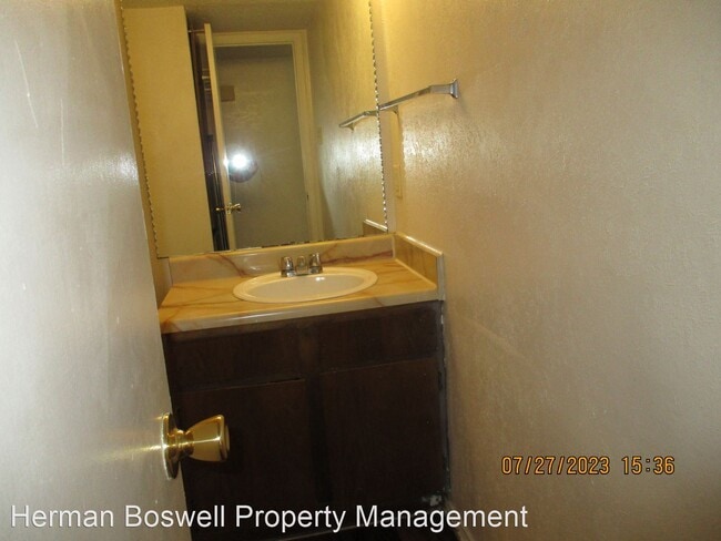 Building Photo - 2 br, 1 bath House - 1725 Justin Lyn