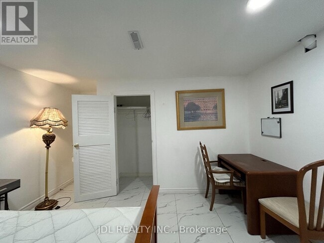 Building Photo - 80 Mosedale Crescent