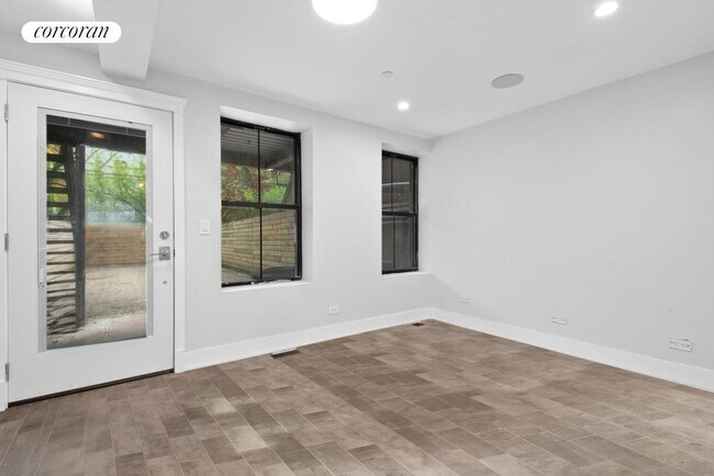 Foto del edificio - 560 Hancock St