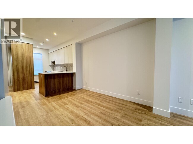 Photo du bâtiment - 2320 Emery Ct