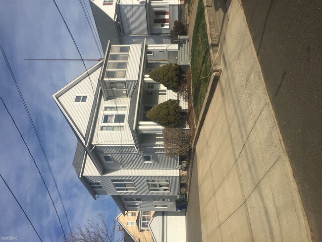 Foto del edificio - 2 br, 1 bath Apartment - 123 Palm St