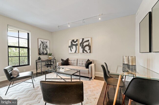 Foto del edificio - 1011 M St NW