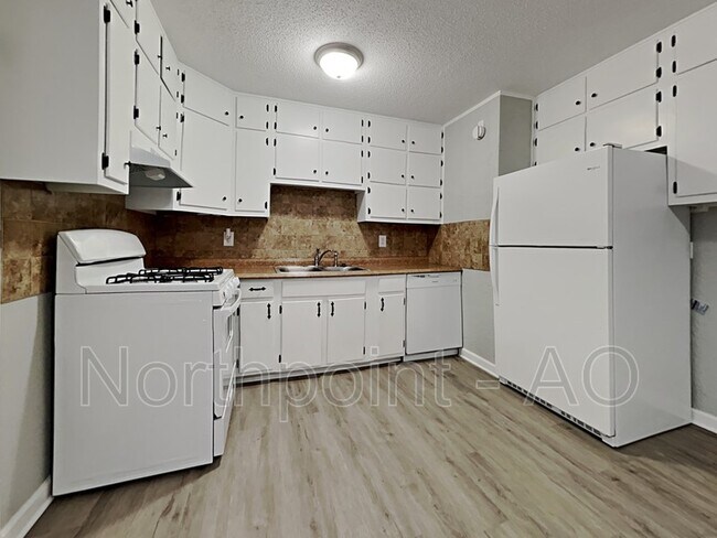Foto del edificio - 7309 E 107th St