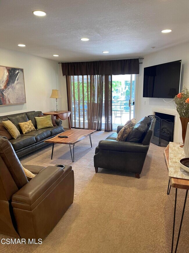 Building Photo - 2386 Leeward Cir