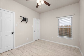 Building Photo - 24717 Teton Holw Trl