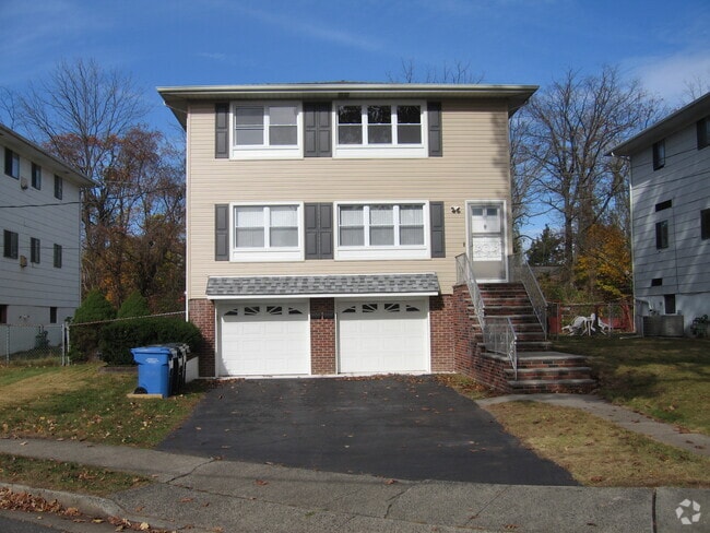 Building Photo - 85 Van Buren Ave