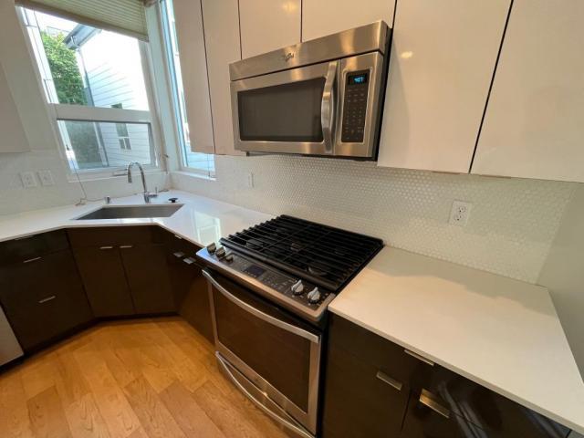 Foto del edificio - 3 bedroom in Seattle WA 98103