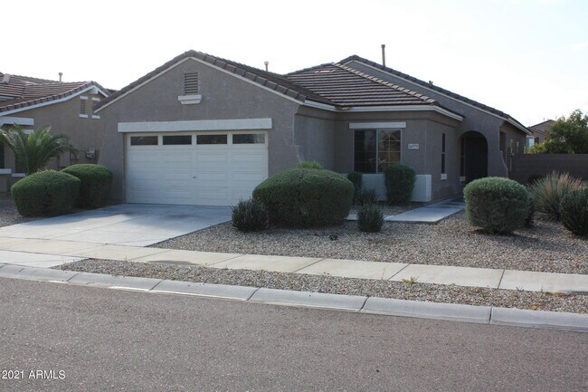 Foto del edificio - 16979 W Sonora St