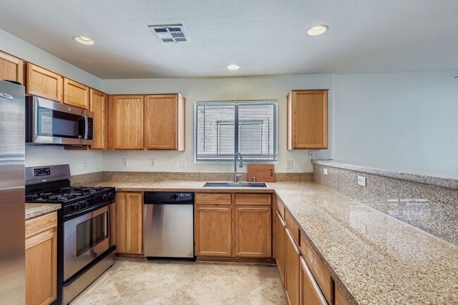 Building Photo - Newly remodeled 4 bedroom home!