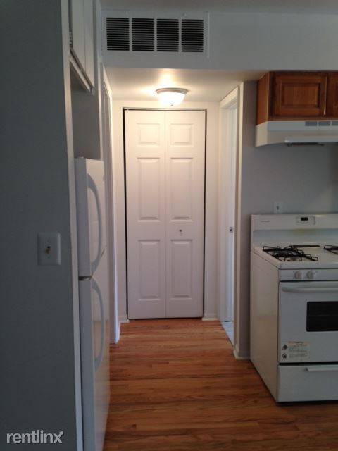 Building Photo - 1 br, 1 bath Apartment - 109 Cherry Court