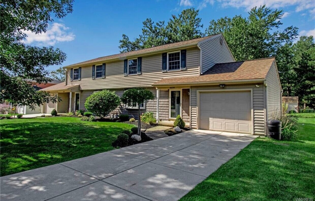 4658 Duerr Rd, Orchard Park, NY 14127 Townhome Rentals in Orchard