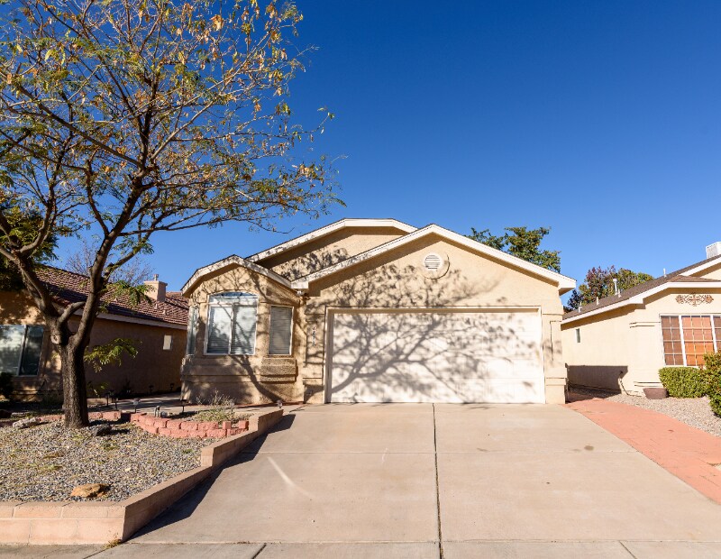 Foto principal - 6415 Bosque Meadows Pl NW