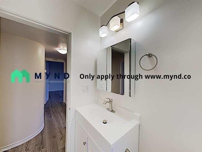 Building Photo - 2 br, 1 bath  - 3360 H St Apt 7 Apt 7