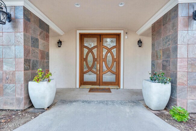 Foto del edificio - 1574 La Jolla Dr
