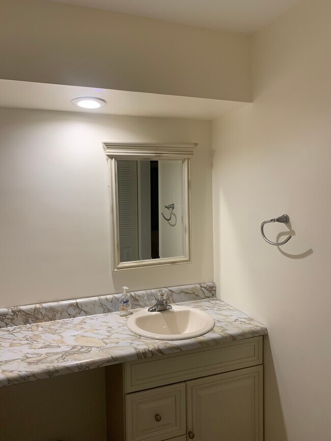Foto del edificio - 134 Amberly Dr
