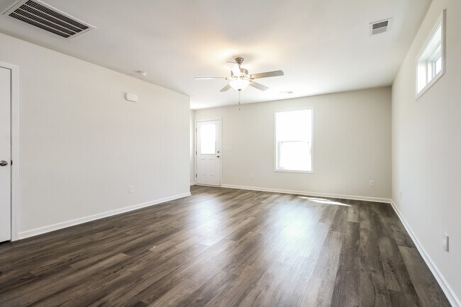 Foto del edificio - 337 Noble Ln