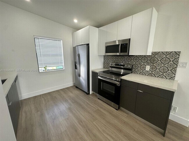 Foto del edificio - 3701 SW 40th St