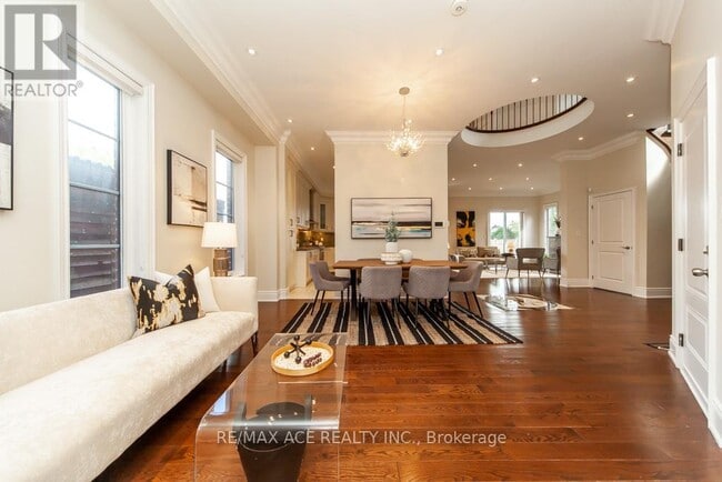 Building Photo - 11 Ashdean Dr