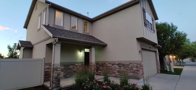 Photo - 1077 Kettering Dr (North Salt Lake, UT) House