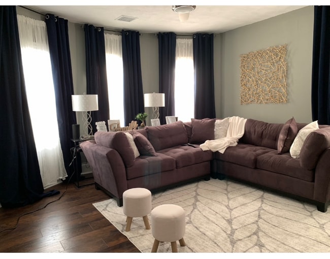 Foto del edificio - 1715 Chalkstone Ave