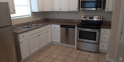 Building Photo - 2620 Angelique Dr