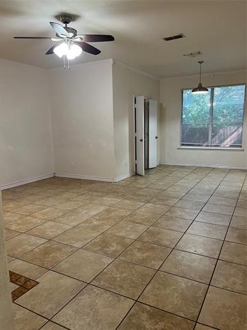 Foto del edificio - 8712 Rainy Lake Dr