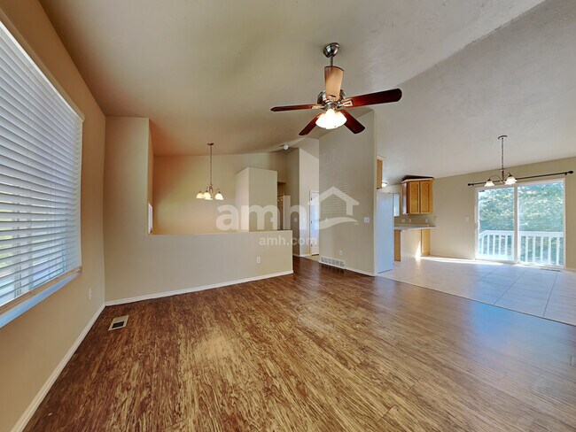 Foto del edificio - 11963 S Powder Cv