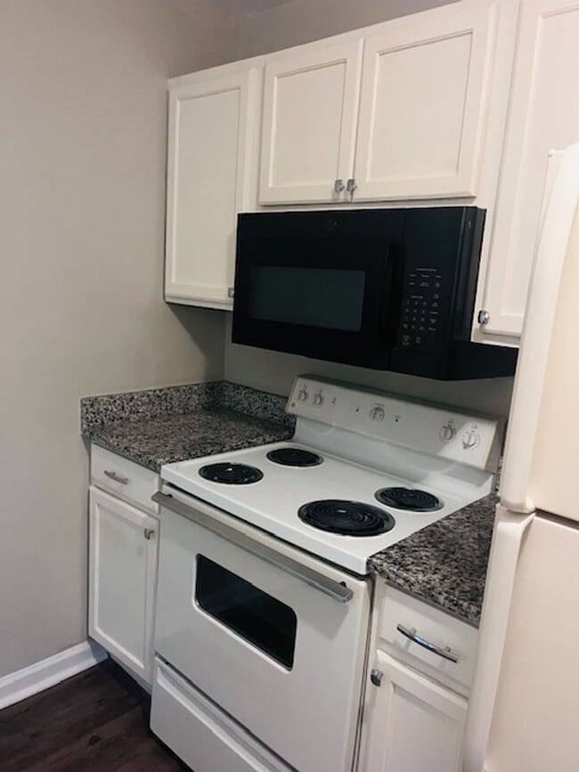 Building Photo - 2634 Druid Hls Wy