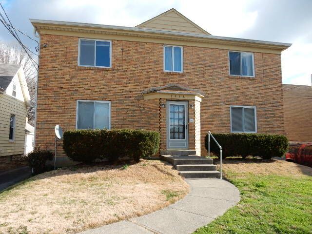 Primary Photo - 7456 Edgemont Rd