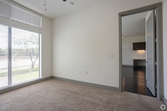 Building Photo - Big Vibes, Smart Price
