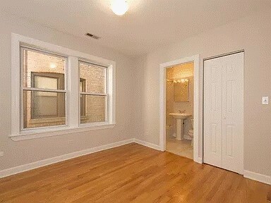 Building Photo - 2124 N Hudson Ave
