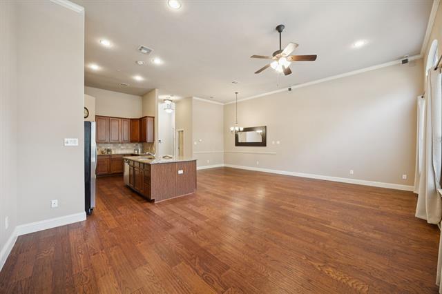 Building Photo - 2944 Sicily Way