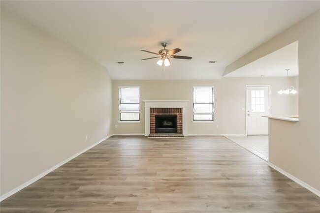 Foto del edificio - 6104 SE 84th St