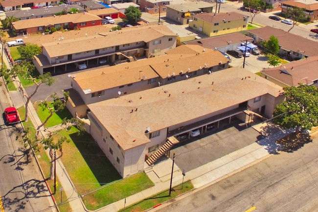 Aerial Photo - 552 S Montebello Blvd