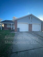 Building Photo - 1808 W 58th St