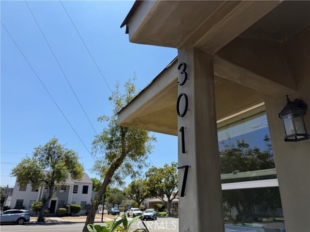 Building Photo - 3017 W Victory Blvd