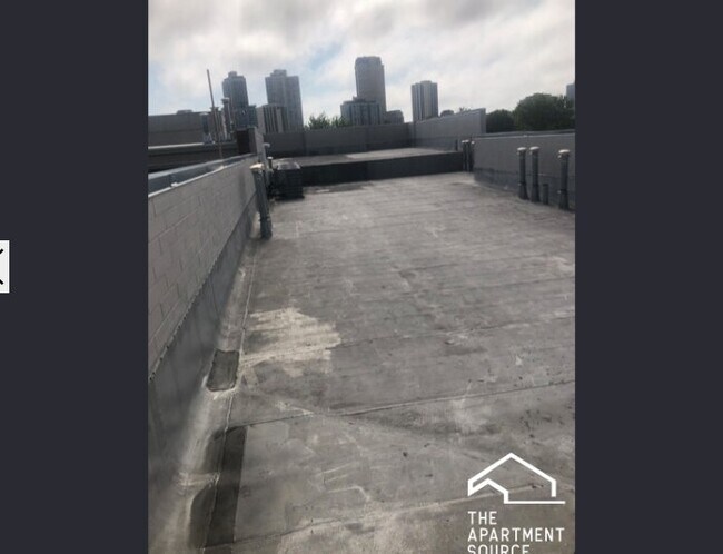 Foto del edificio - 2512 N Halsted St