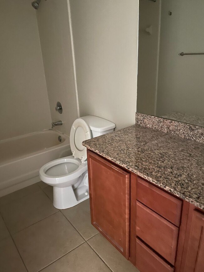 Building Photo - 1 Bedroom 1 bathroom in Orlando