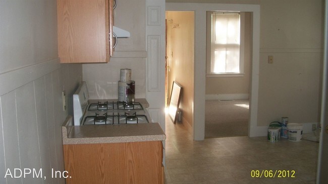 Foto del edificio - 1 br, 1 bath House - 8 Sparhawk Street #3