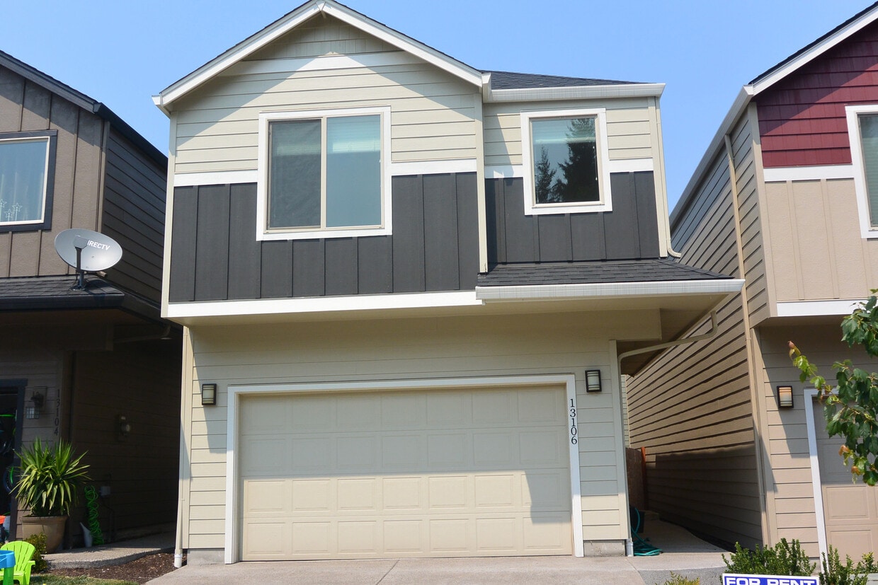 Photo - Beautiful Newly Built 2-Story Home in Evergreen for Lease - 13106 NE 25th St.