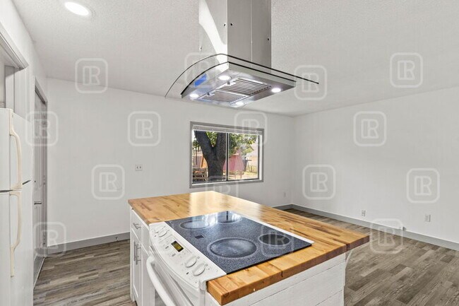 Foto del edificio - 1511 W Mission Ave