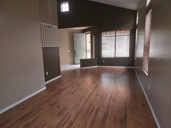 Foto del edificio - 8238 W Melinda Ln