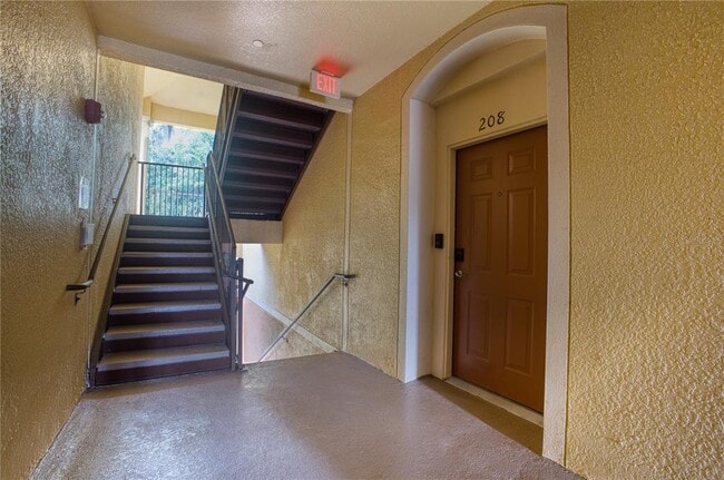 Building Photo - 6335 Contessa Dr