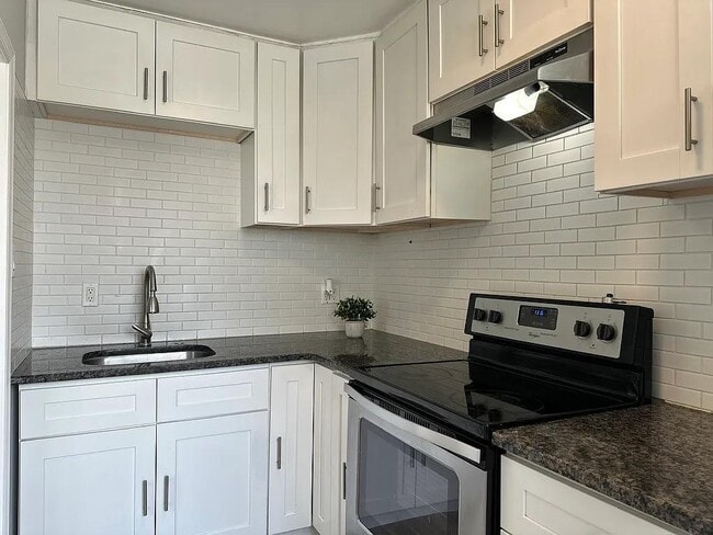 Foto del edificio - 6424 Marsden St