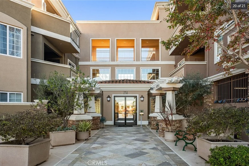 Primary Photo - 2750 Artesia Blvd